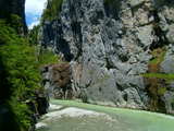 Les Gorges de l'Aar, Suisse, les gorges sont plus larges vers l'entrée est