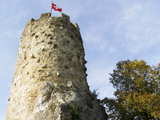 Château de conte de fées, à base d'une photo du Château Neu-Falkenstein, le donjon, la partie la mieux conservée du Château.