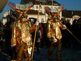 Basler Fasnacht 2008, glänzende goldene Kostüme