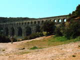 Le Pont du Gard, aqueduc romain, sud de la France
