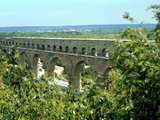 Le Pont du Gard, aqueduc romain, sud de la France