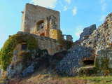 Bergfried und südlicher Teil der Residenz, Ruinen der Burg Landskron, Elsass, Frankreich