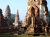 Wat Phra Si Ratana Mahathat, stupas and chedis of different styles, Lopburi