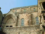 L'Abbaye du Mont Saint-Michel, France, l'église, fenêtres de style roman